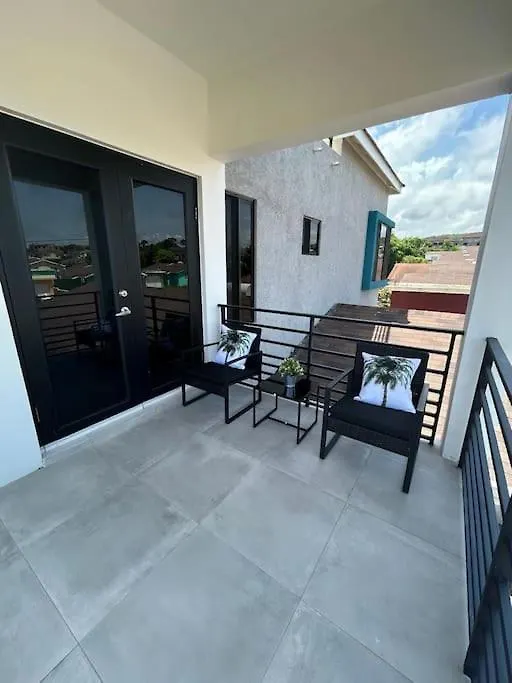 5 Bedroom Villa Gated Community Florence Hall