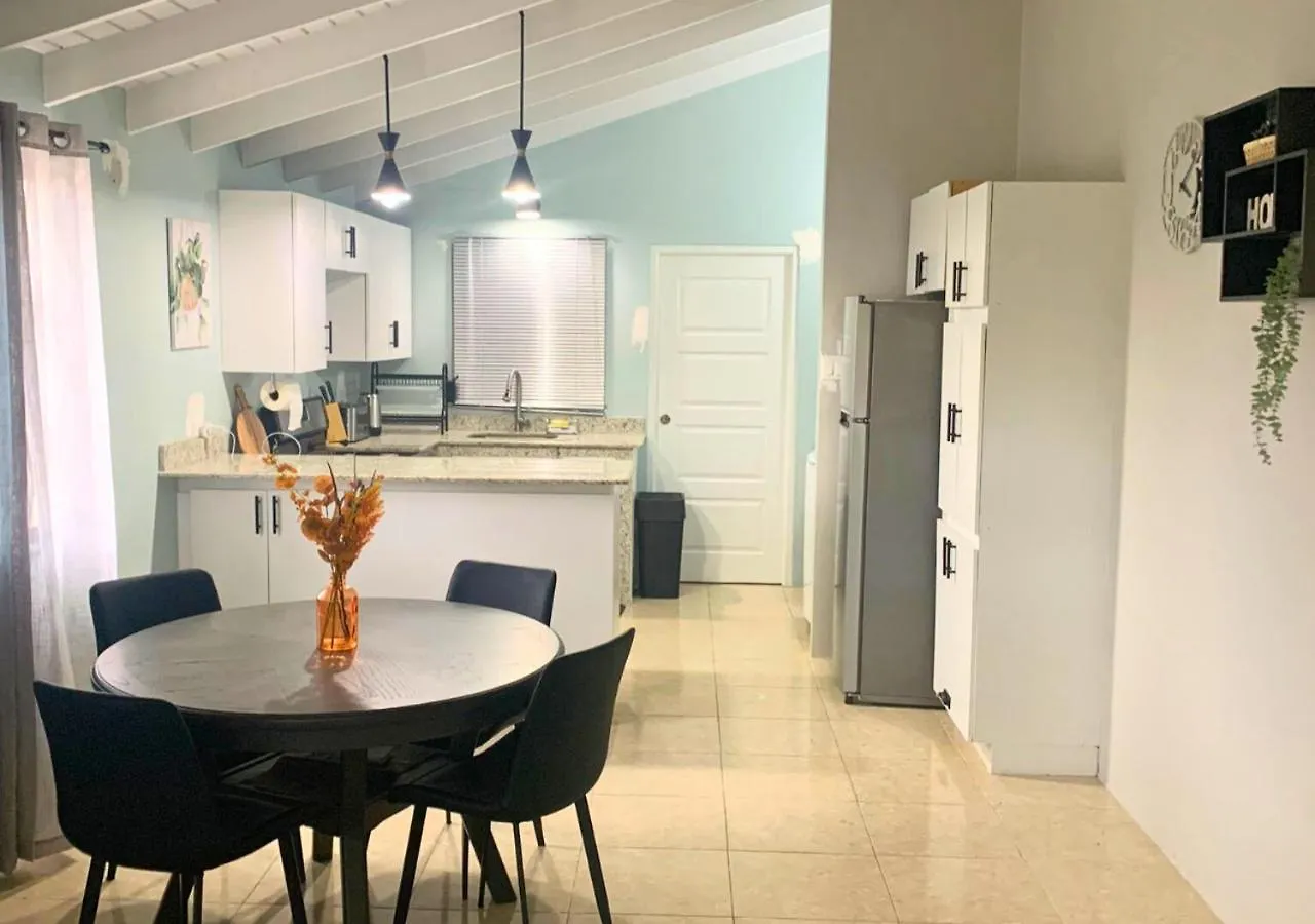 5 Bedroom Villa Gated Community Florence Hall جامايكا