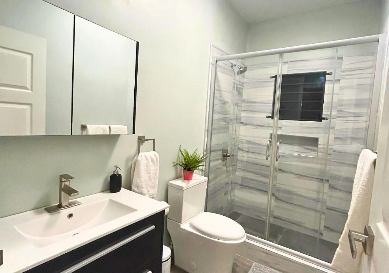 5 Bedroom Villa Gated Community Florence Hall 0*,
