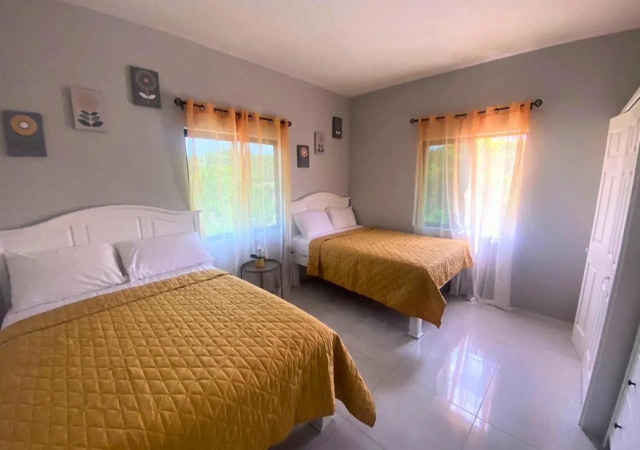 5 Bedroom Villa Gated Community Florence Hall جامايكا